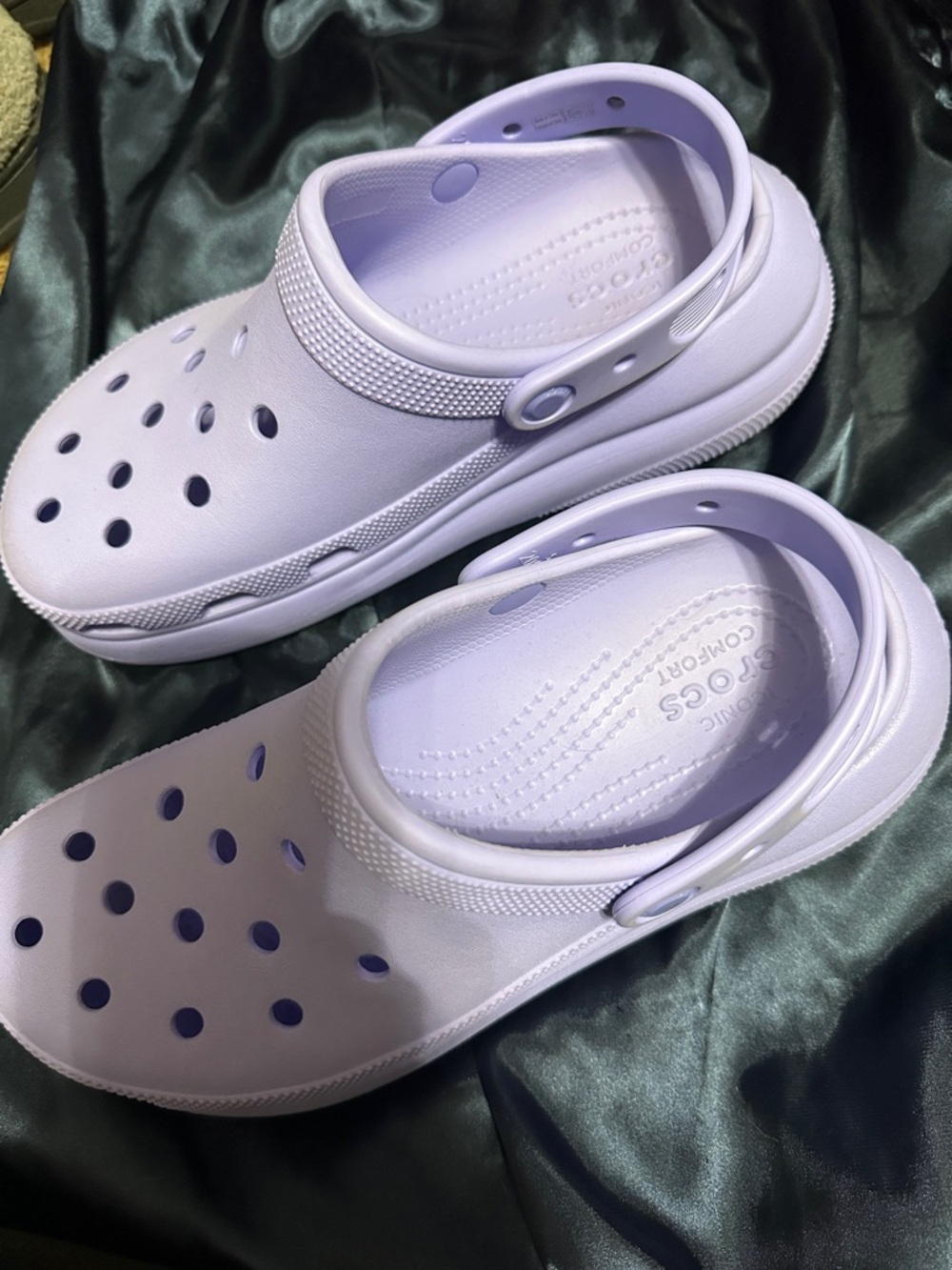CROCS woman’s Classic Clog - Light Lavender